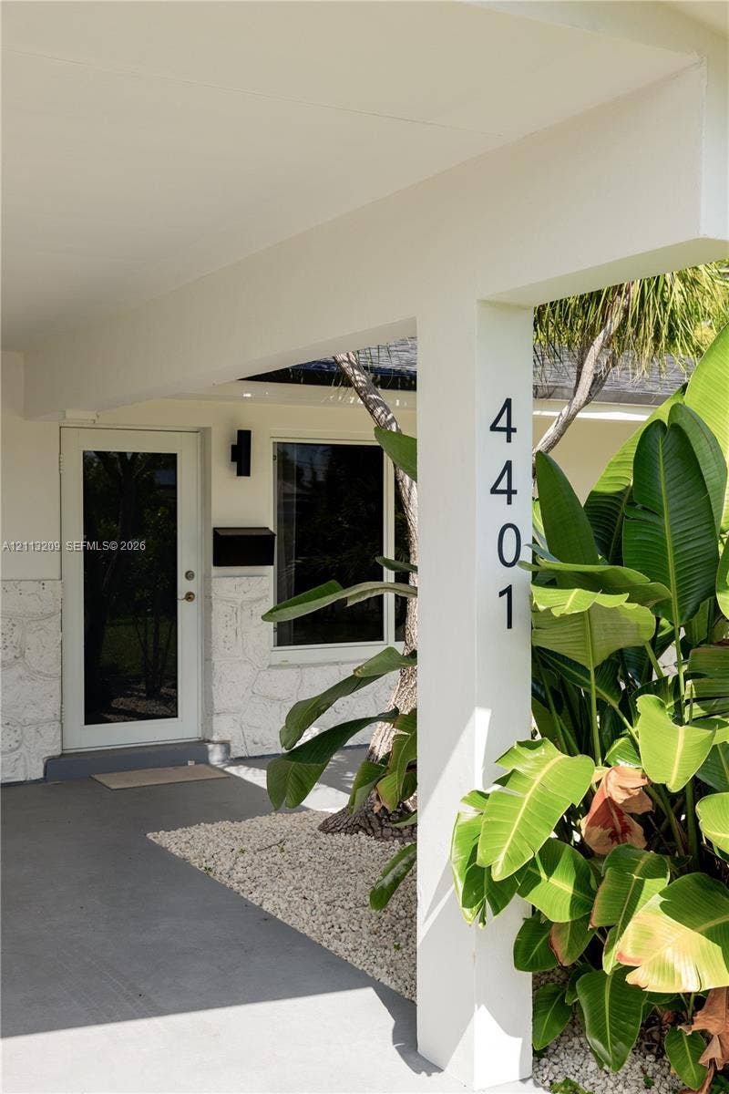 Property photo for 4401 NE 13th Avenue, Oakland Park, FL