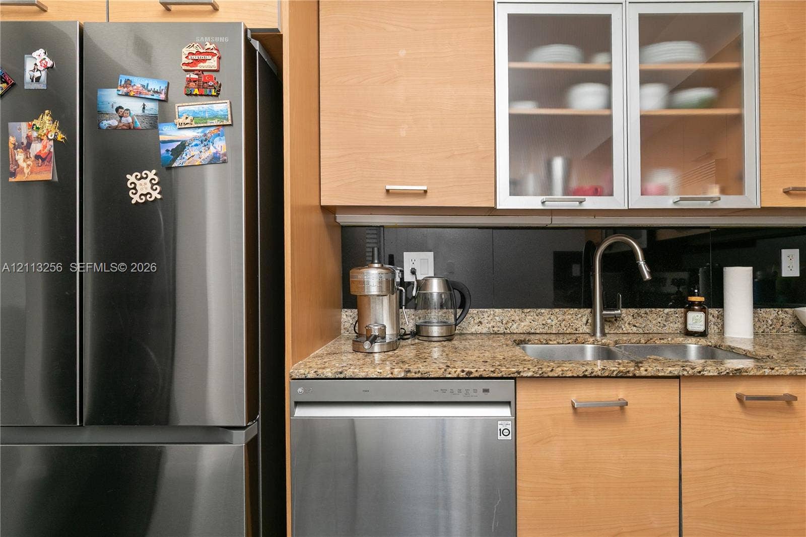 3300 NE 191st Street, #1514, Aventura, FL 33180 New refrigerator and dishwasher