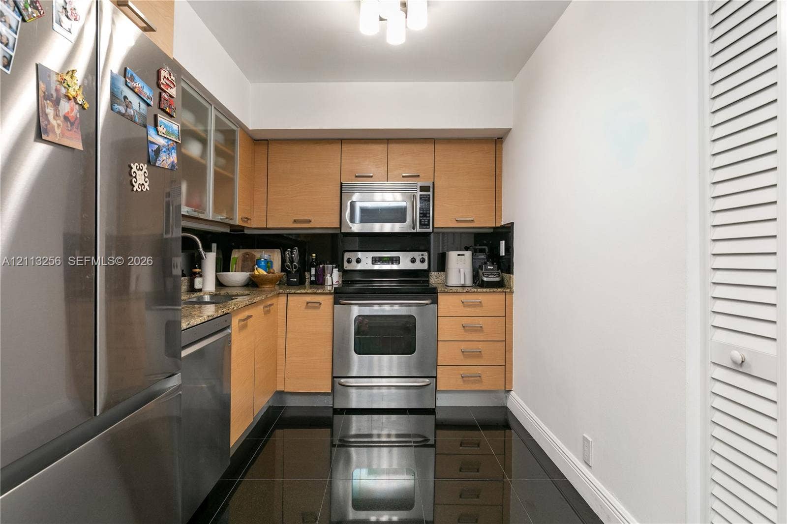 3300 NE 191st Street, #1514, Aventura, FL 33180 Brand new A/C