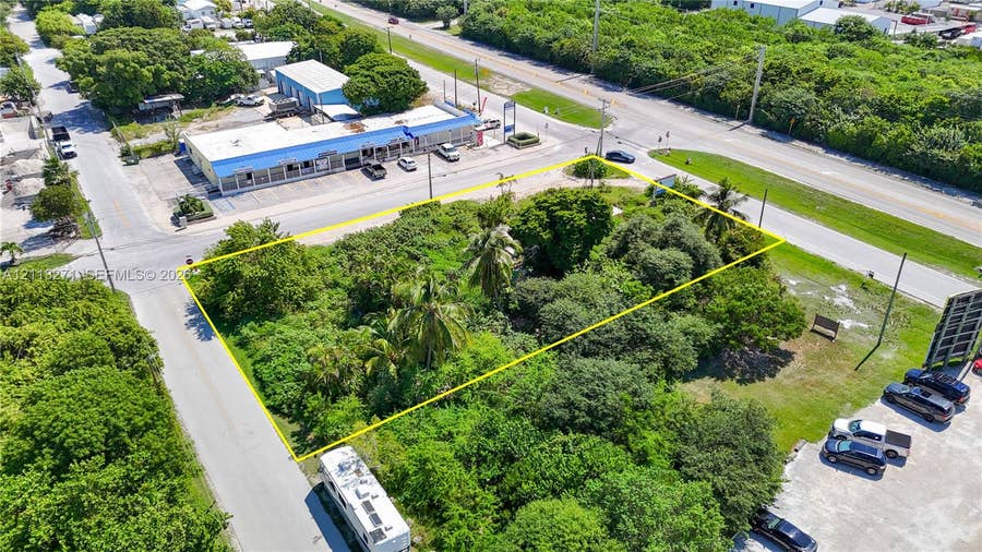 Property photo for 31095 Avenue A, Big Pine Key, FL
