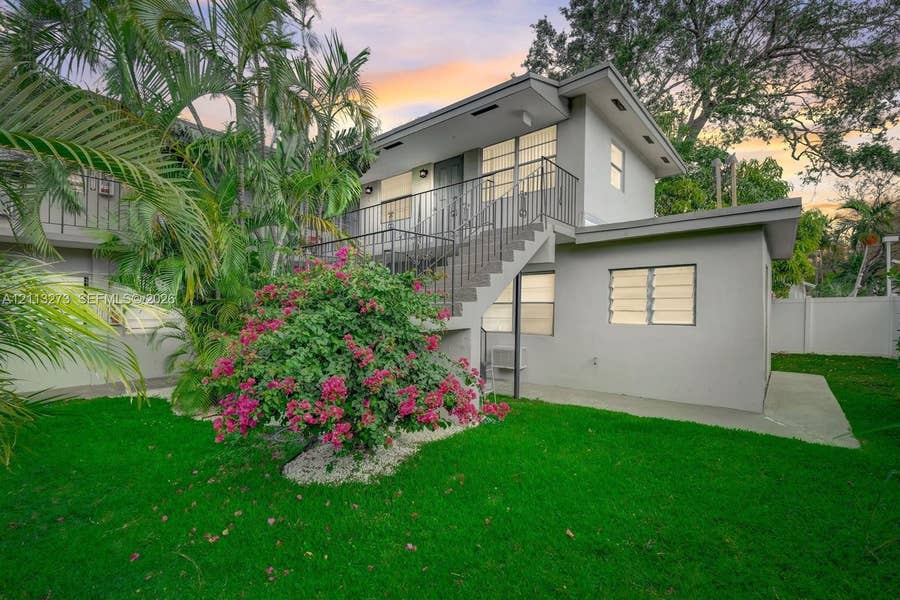 Property photo for 515 SE 9th Street, #9, Fort Lauderdale, FL