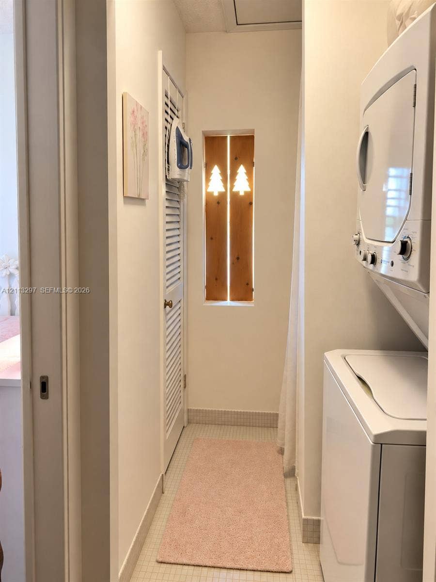 8980 Warwick Drive, #410, Boca Raton, FL 33433 Photo 10
