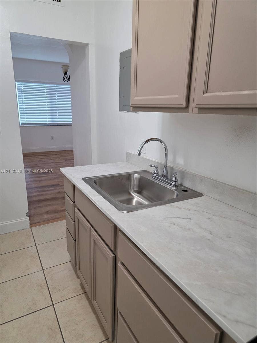 7207 Bay Drive, #2, Miami Beach, Miami Beach, FL 33141 Photo 11