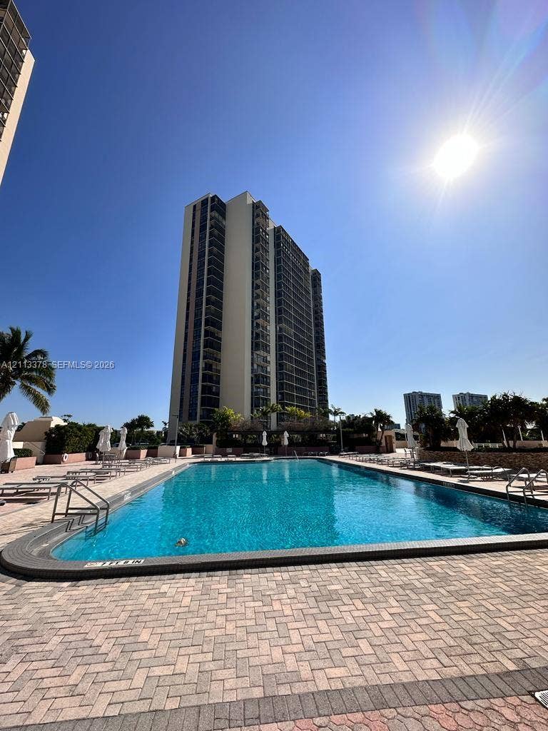 20335 W Country Club Drive, #2302, Aventura, FL 33180 Photo 2