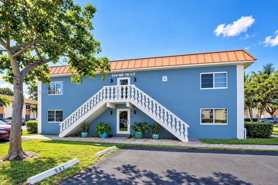 Property photo for 124 NE 19th Court, #108B, Wilton Manors, FL