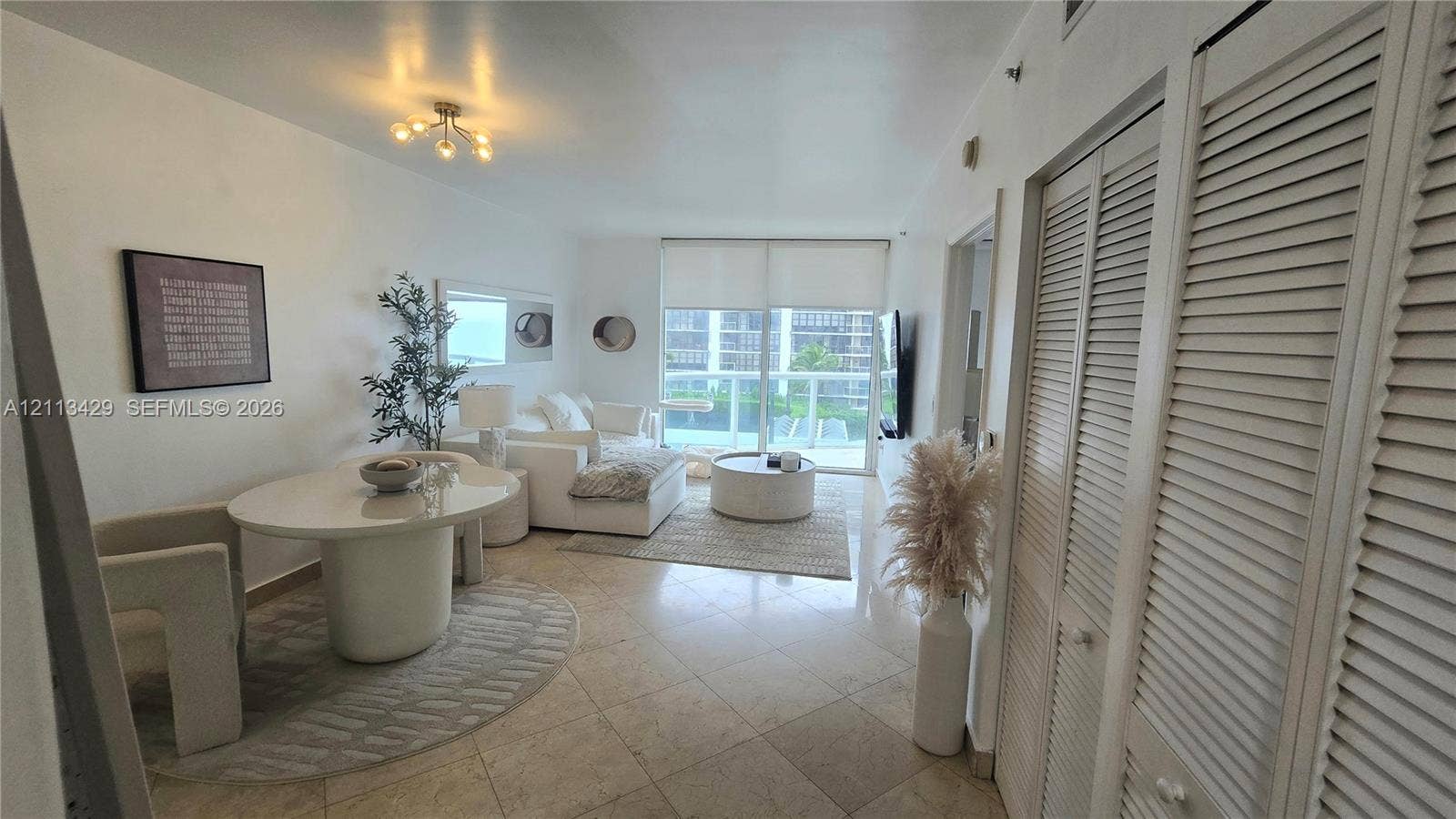 6365 Collins Avenue, #909, Miami Beach, FL 33141 Photo 11