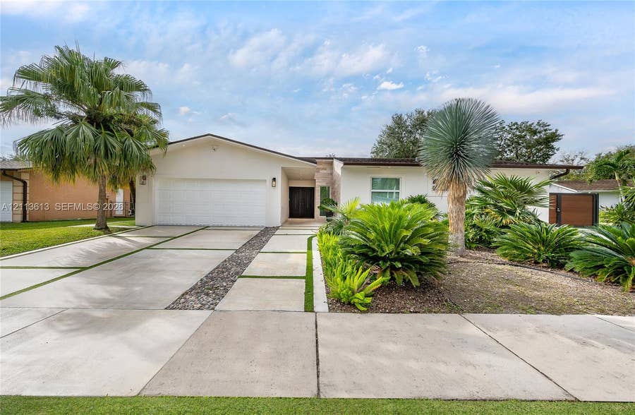 Property photo for 14420 SW 71st Lane, Miami, FL