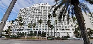 Property photo for 5401 Collins Avenue, #513, Miami Beach, FL