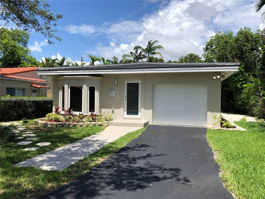 Property photo for 922 Monterey Street, Coral Gables, FL