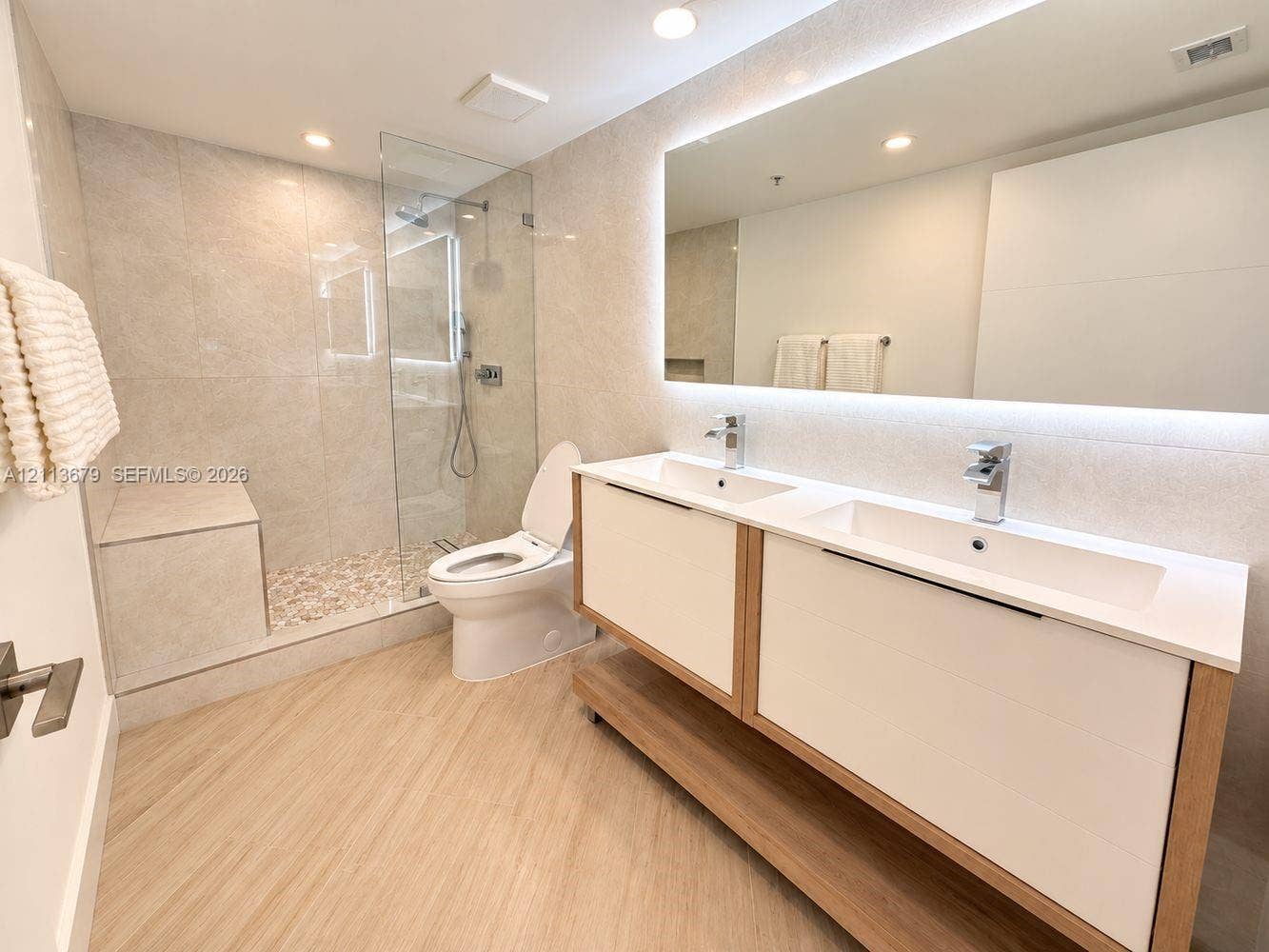 3020 NE 32nd Avenue, #612, Fort Lauderdale, Fort Lauderdale, FL 33308 primary bedroom bathroom