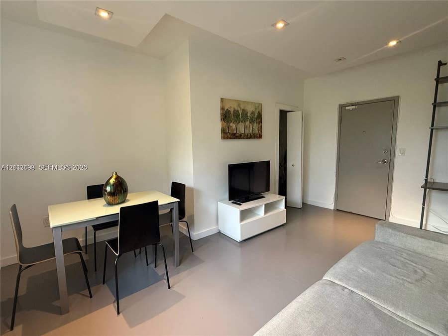 Property photo for 600 15th Street, #11, Miami Beach, FL