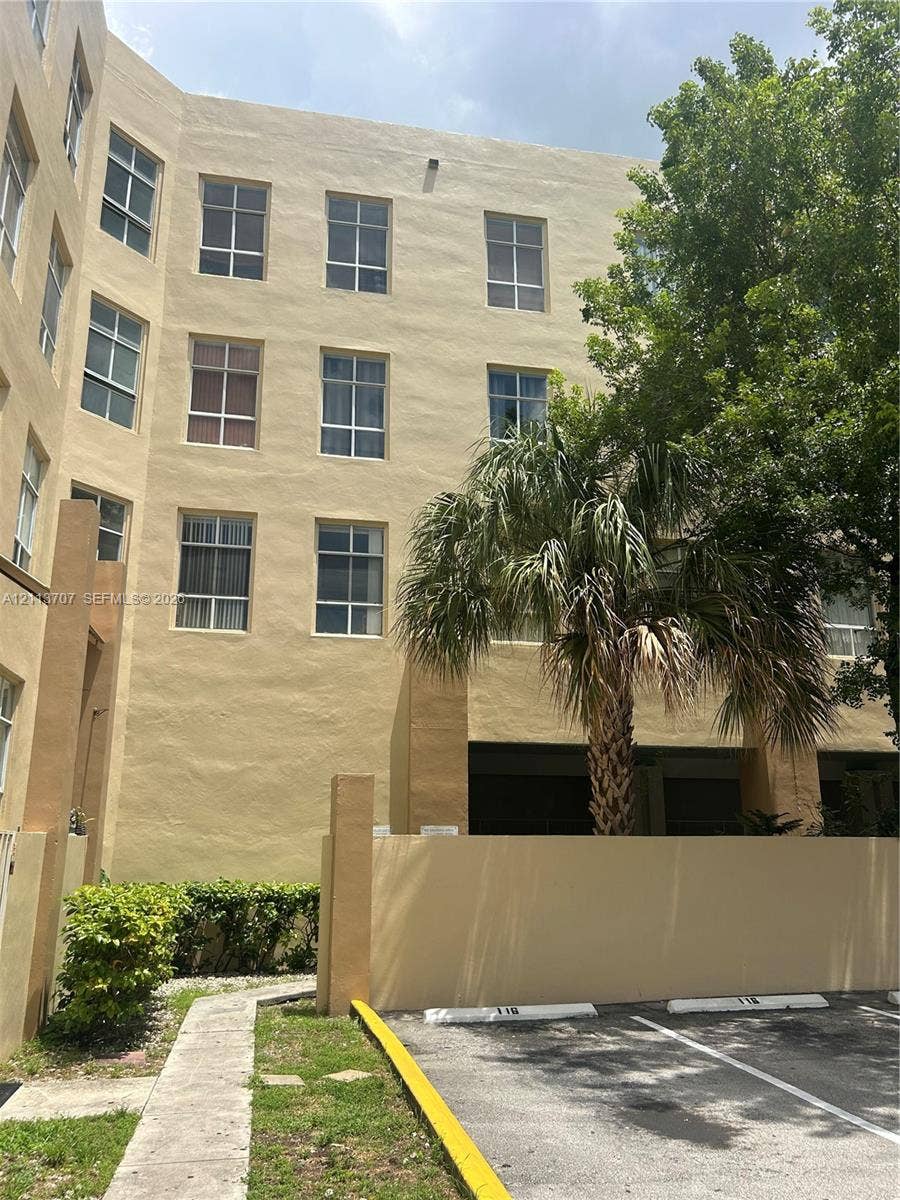 Property photo for 7400 W 20th Avenue, #406, Hialeah, FL