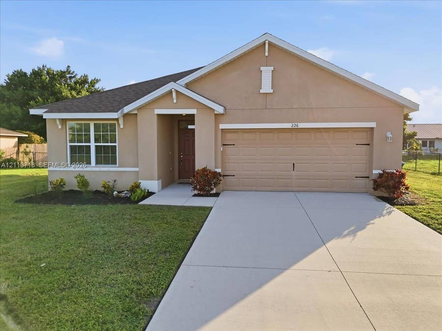 Property photo for 226 NE 9th Avenue, Cape Coral, FL