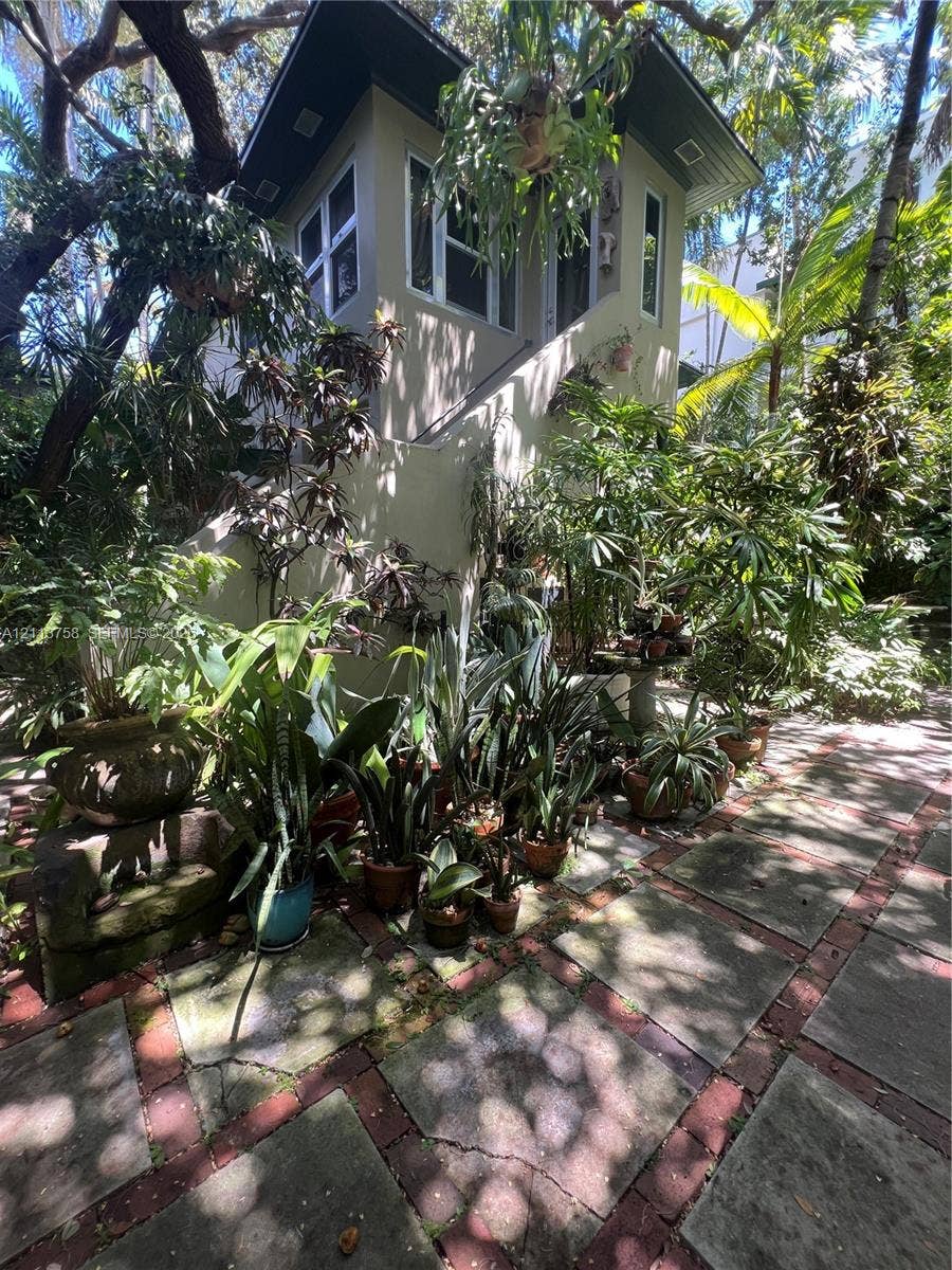 Property photo for 814 Michigan Avenue, #814, Miami Beach, FL