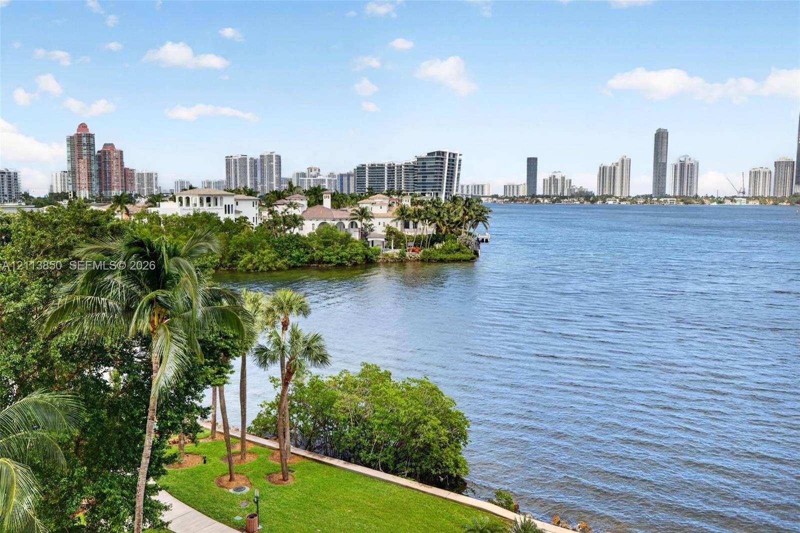3000 Island Boulevard, #505, Aventura, FL 33160 Photo 12