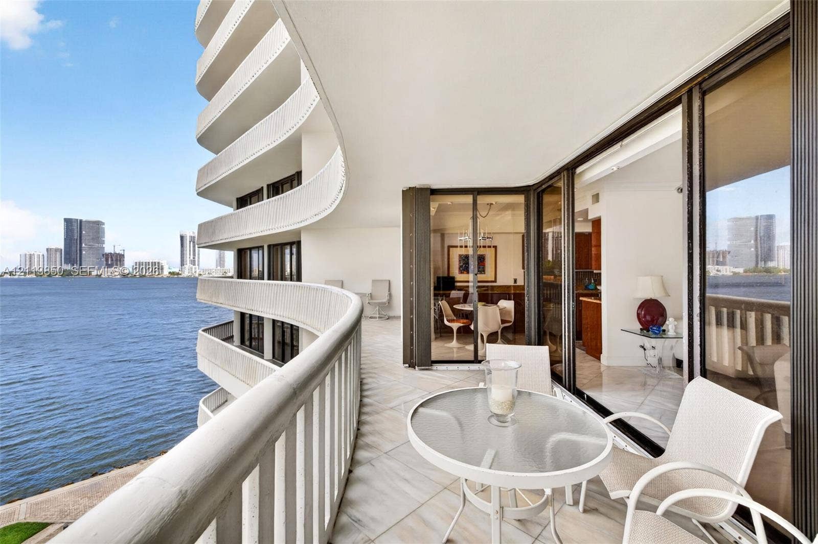 3000 Island Boulevard, #505, Aventura, FL 33160 Photo 10