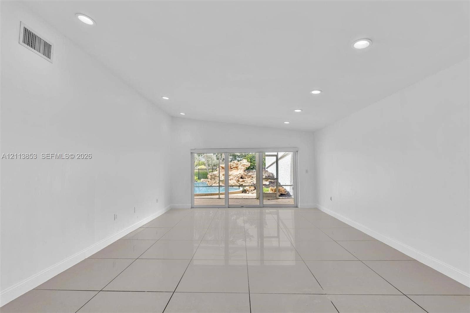 616 NE 195th Street, Miami, Miami, FL 33179 Photo 7