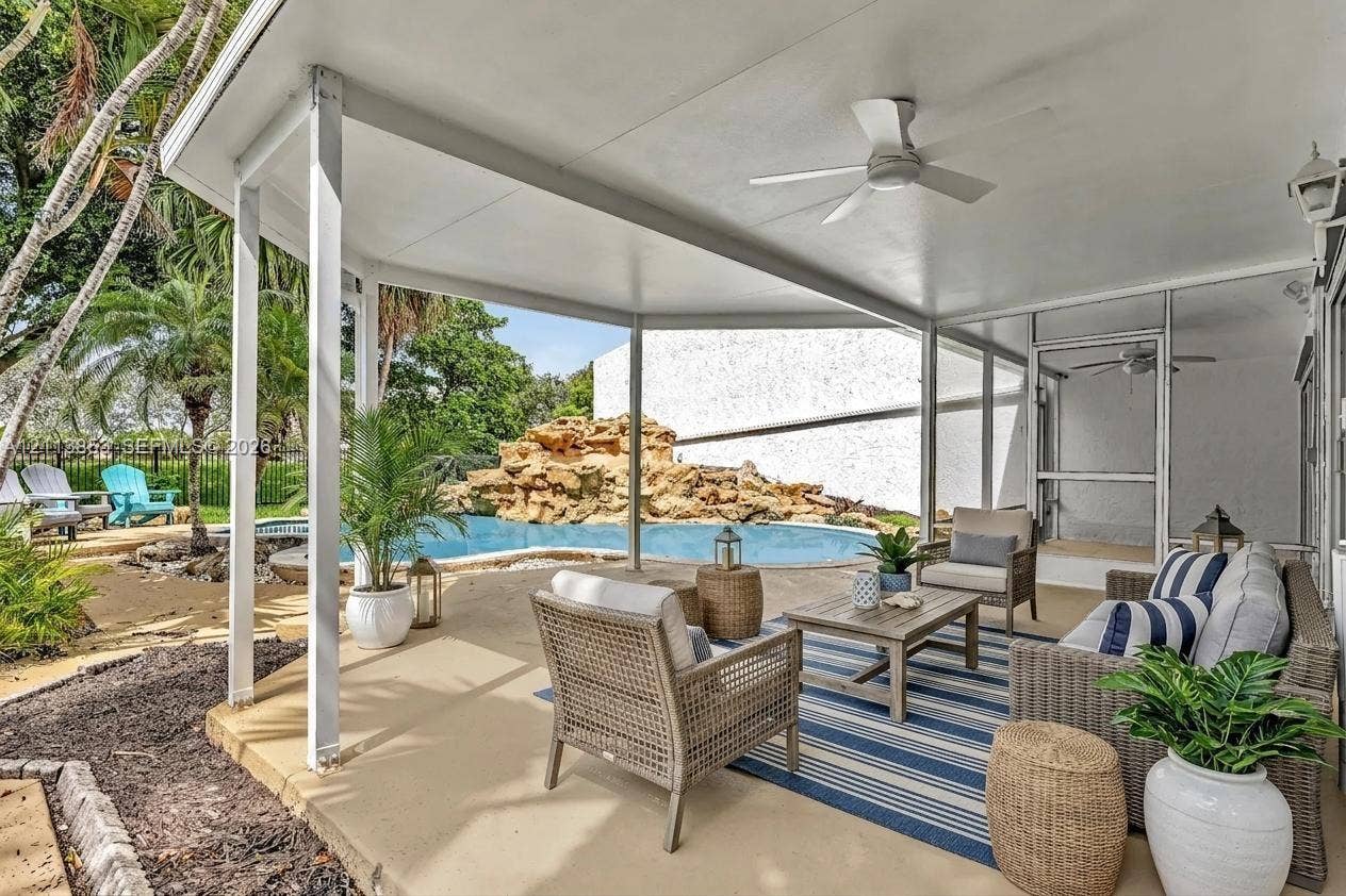 616 NE 195th Street, Miami, Miami, FL 33179 Photo 17