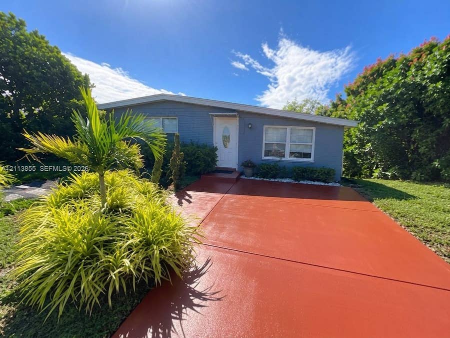 Property photo for 913 Hudson Avenue, Lehigh Acres, FL