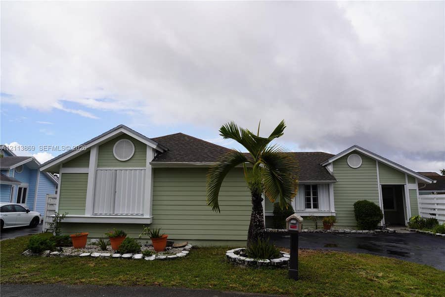 Property photo for 10224 SW 139th Place, Miami, FL