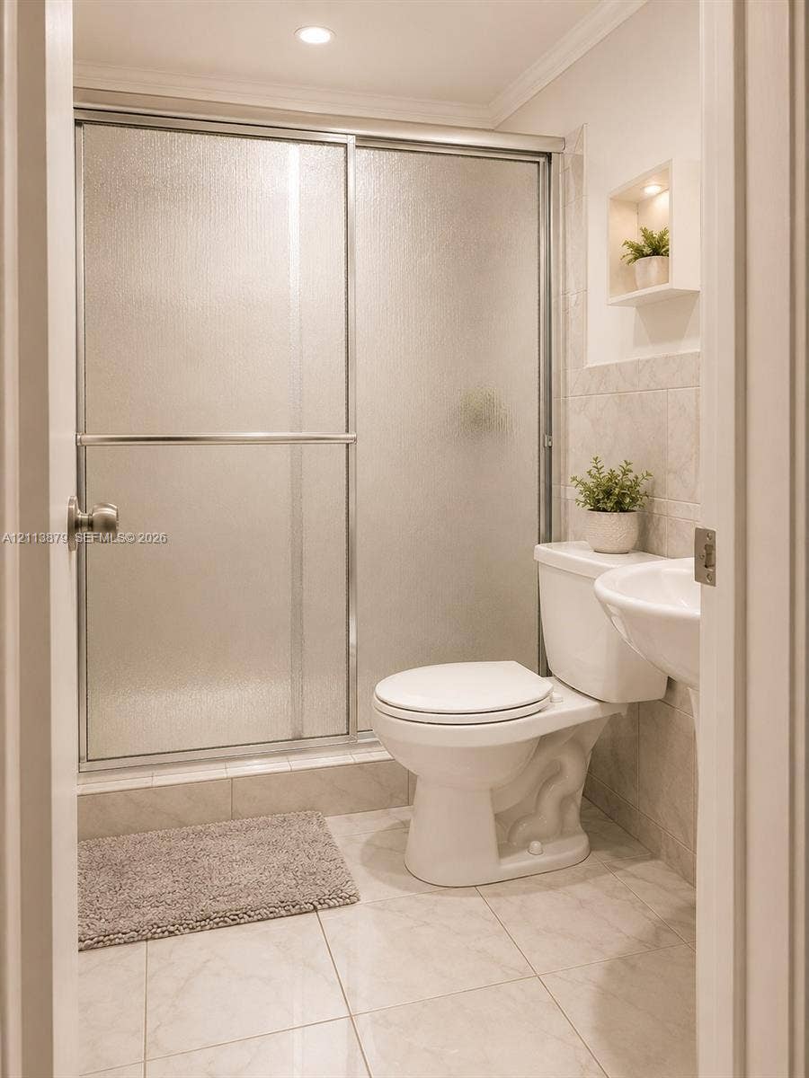180 NE 12th Avenue, #16E, Hallandale Beach, FL 33009 Photo 8
