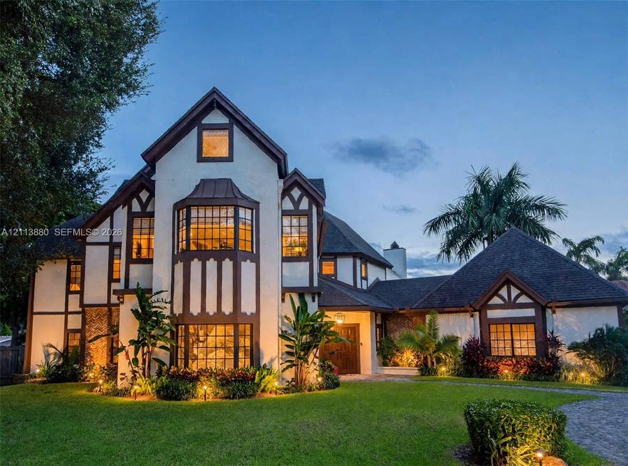 Property photo for 900 Coco Plum Way, Plantation, FL