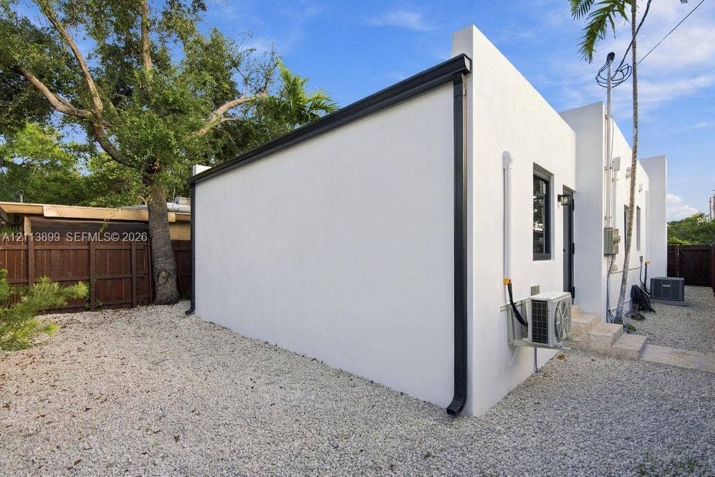 2217 SW 11th Street, Miami, FL 33135 Photo 27