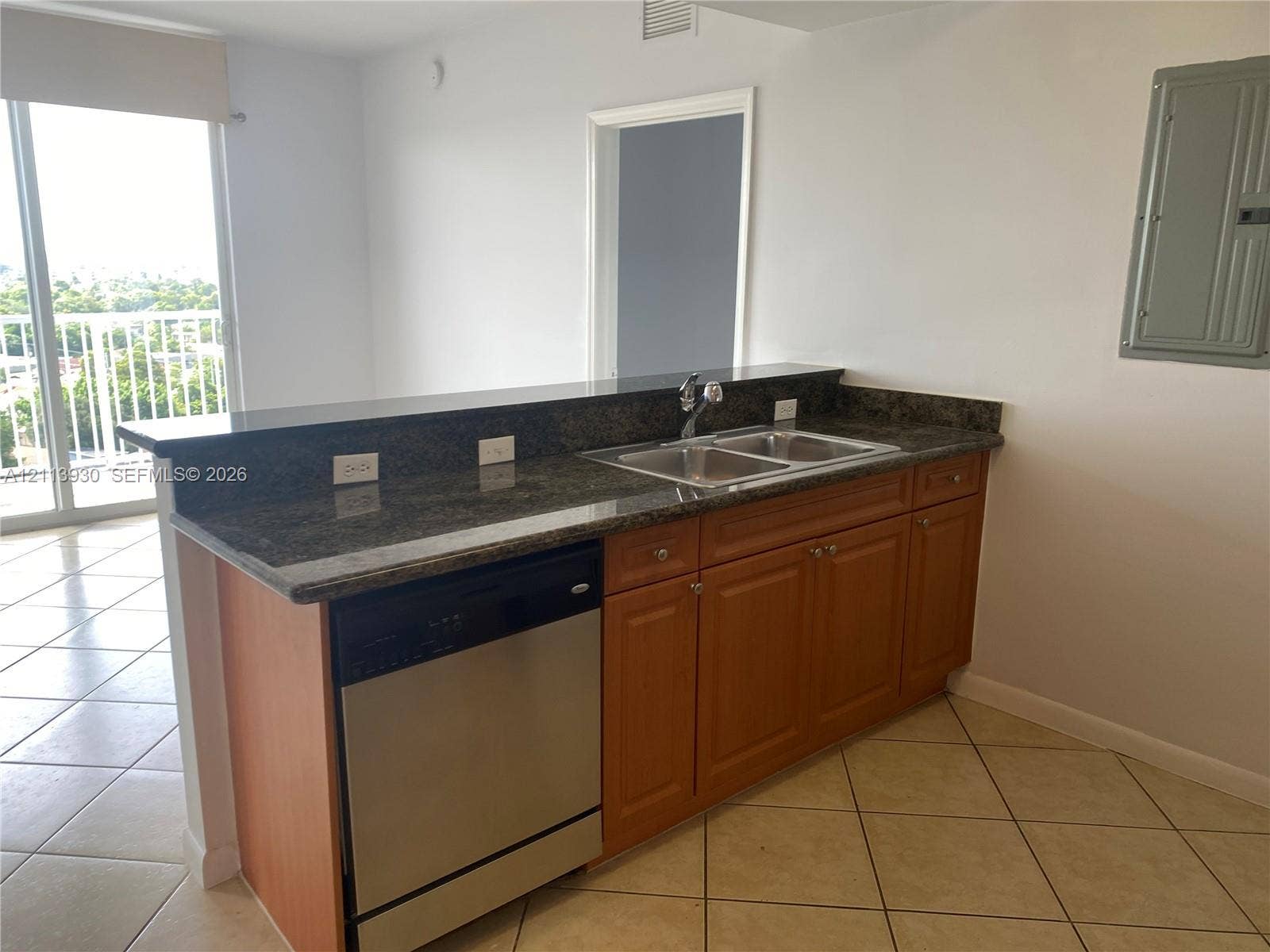 1 Glen Royal Parkway, #1113, Miami, FL 33125 Photo 3