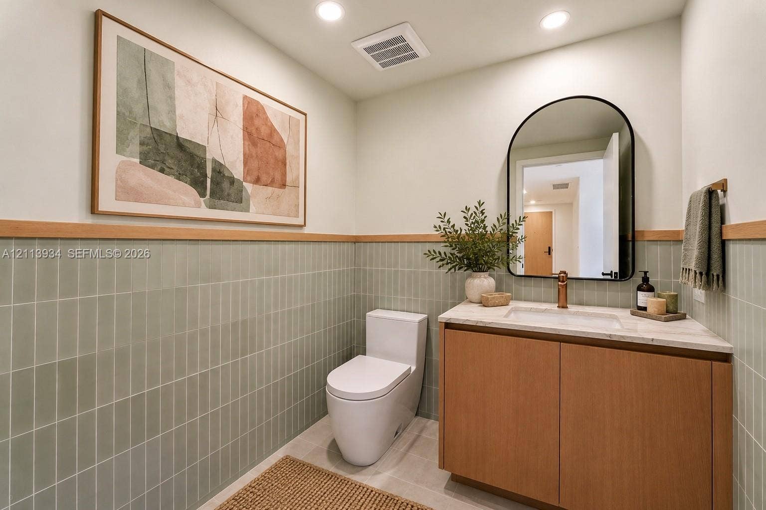 1177 Kane Concourse, #405, Bay Harbor Islands, FL 33154 Powder Room