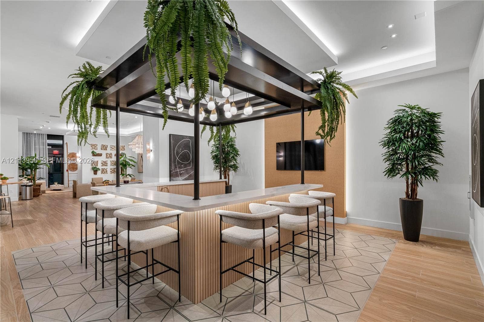 16395 Biscayne Boulevard, #1223, North Miami Beach, North Miami Beach, FL 33160 Social Lounge