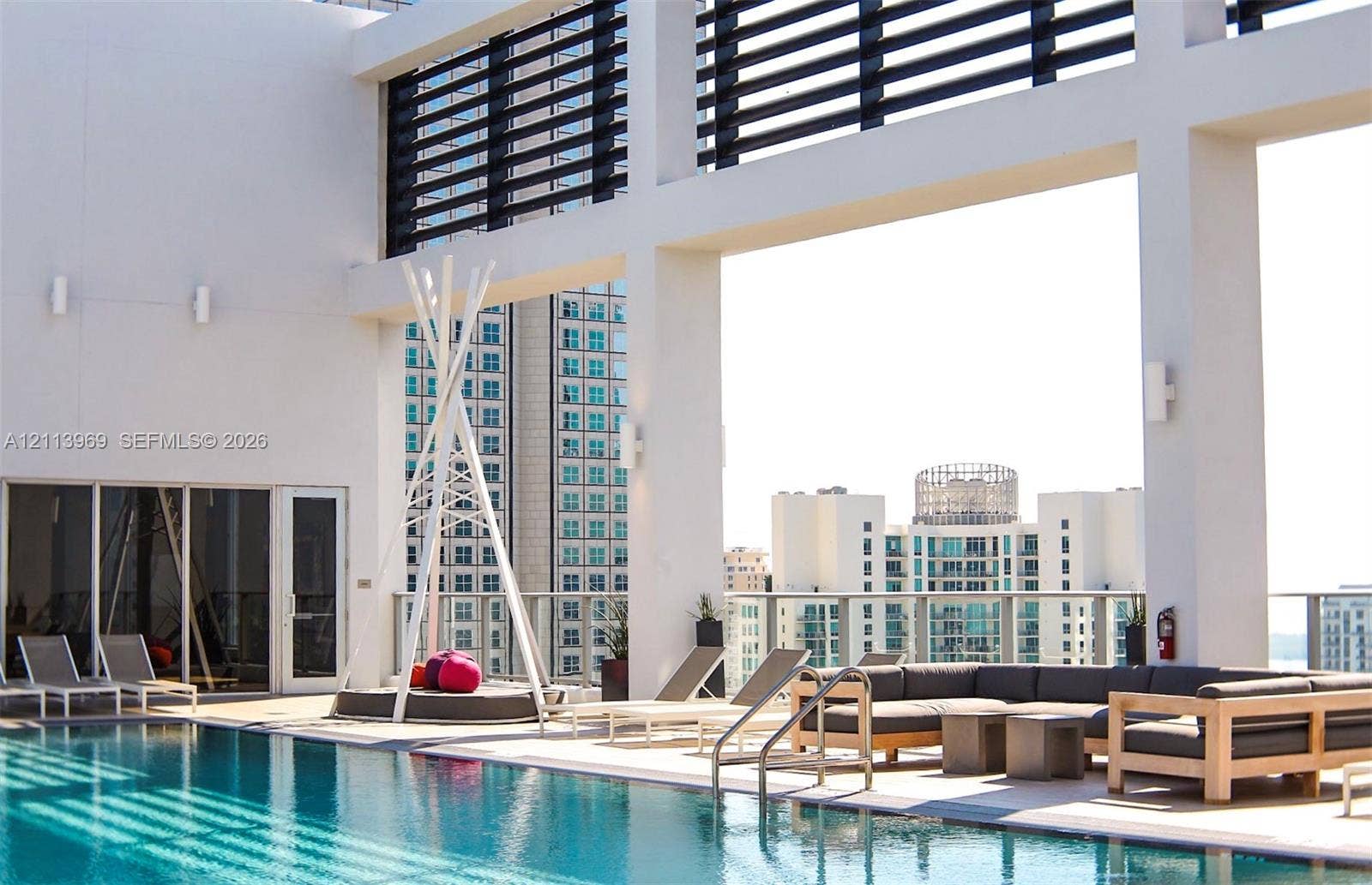 151 SE 1st Street, #1702, Miami, FL 33131 Photo 11