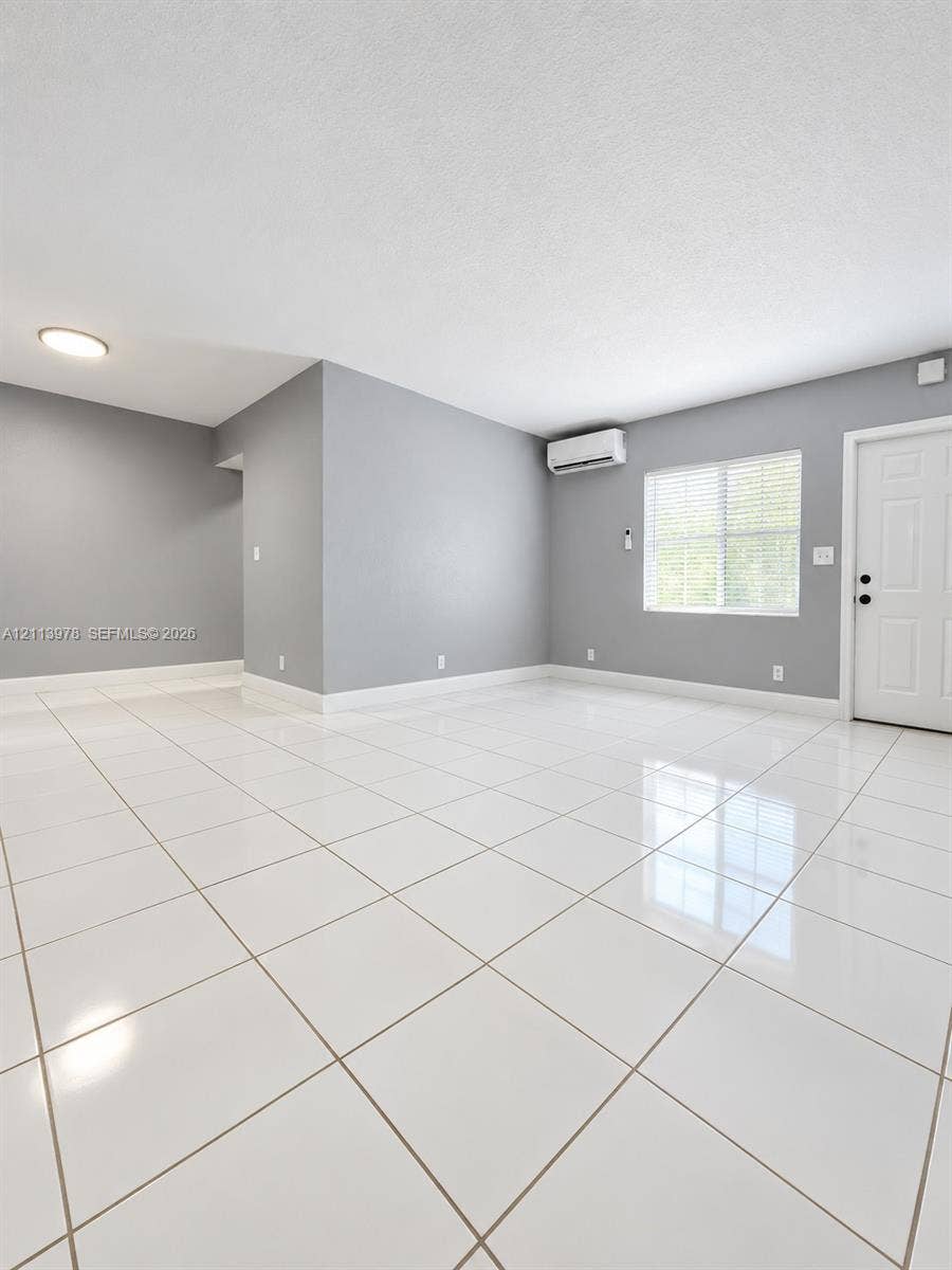 626 SW 14th Avenue, #110, Fort Lauderdale, Fort Lauderdale, FL 33312 Photo 3