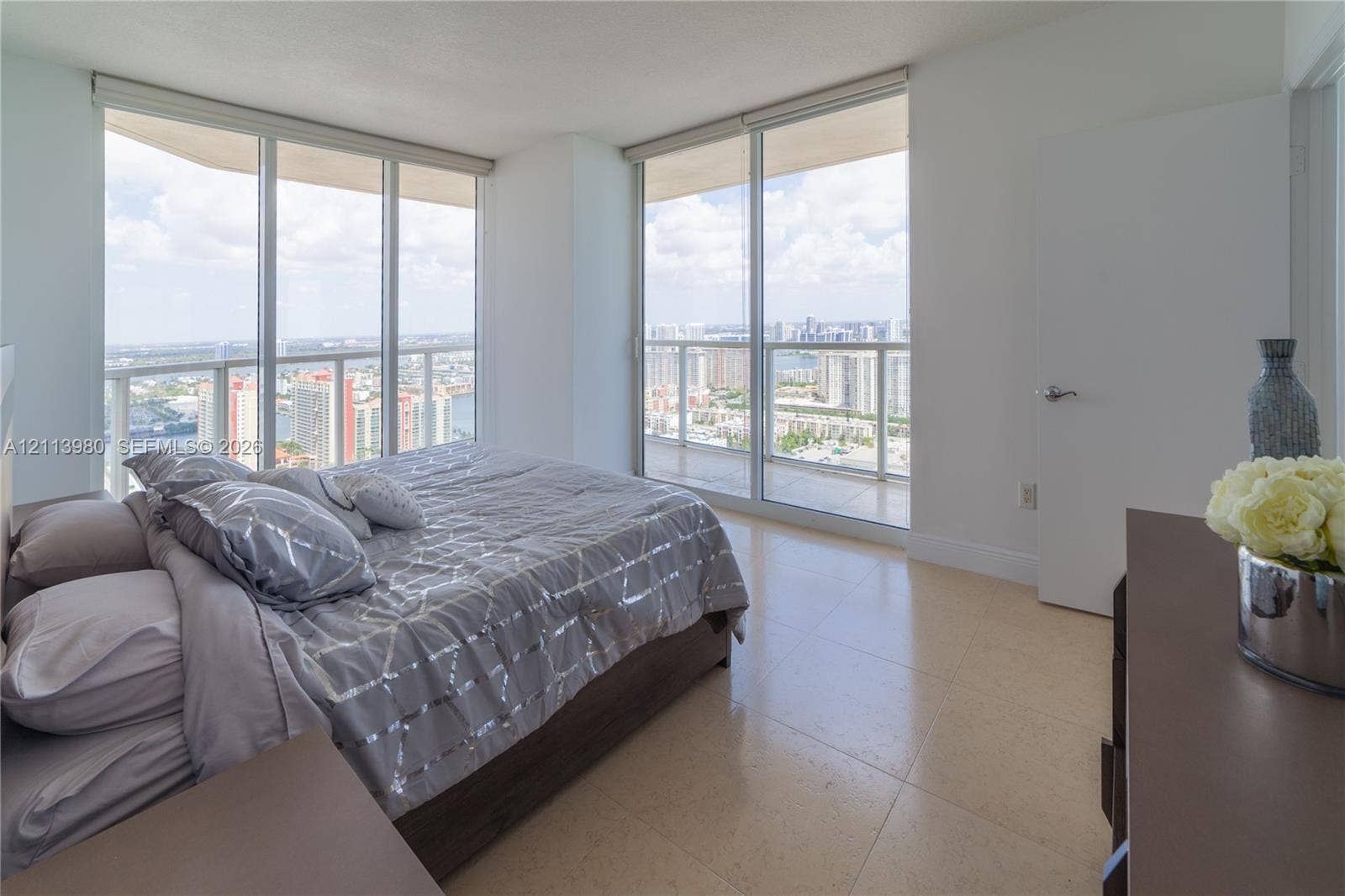16699 Collins Ave(avlbnow, #3707, Sunny Isles Beach, Sunny Isles Beach, FL 33160 Photo 10