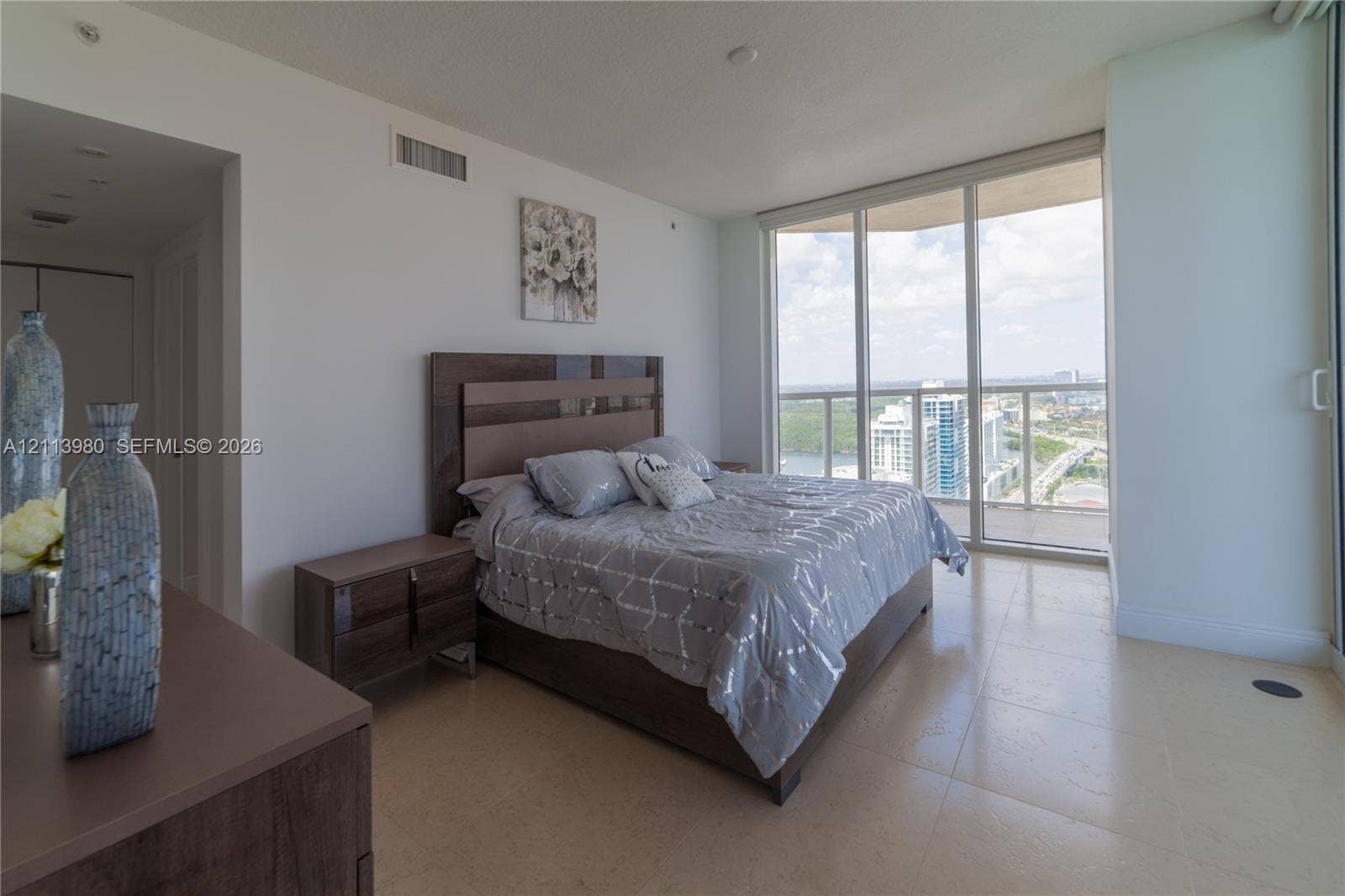 16699 Collins Ave(avlbnow, #3707, Sunny Isles Beach, Sunny Isles Beach, FL 33160 Photo 9