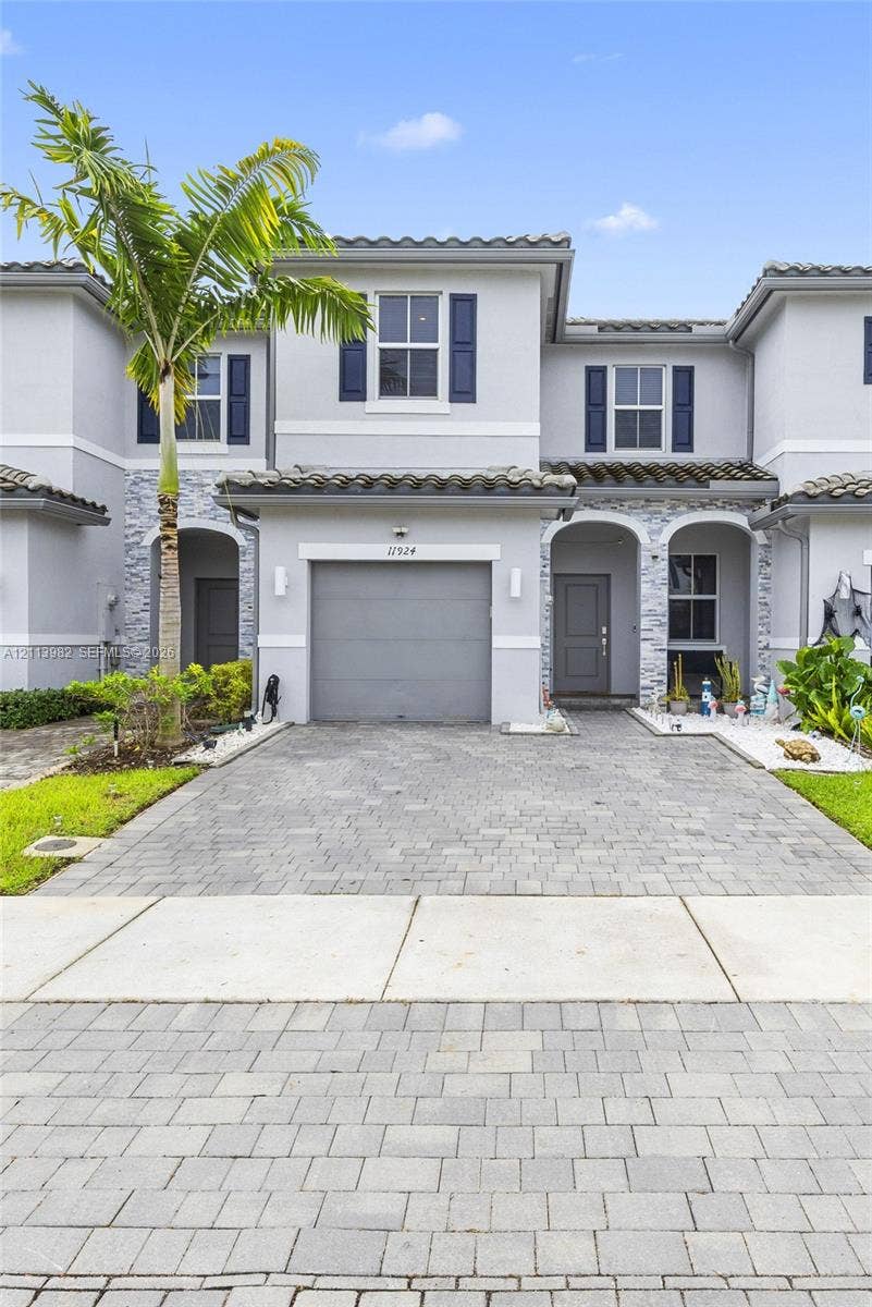 11924 NW 47th Manor, Coral Springs, Coral Springs, FL 33076 Photo 2