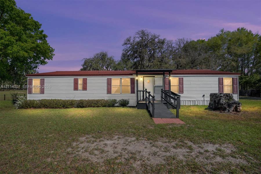 Property photo for 5600 SE 39th Street, Trenton, FL