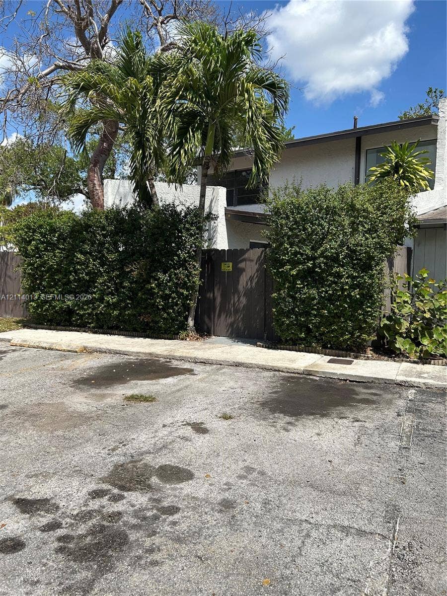 11005 SW 70th Terrace, Miami, Miami, FL 33173 Photo 3