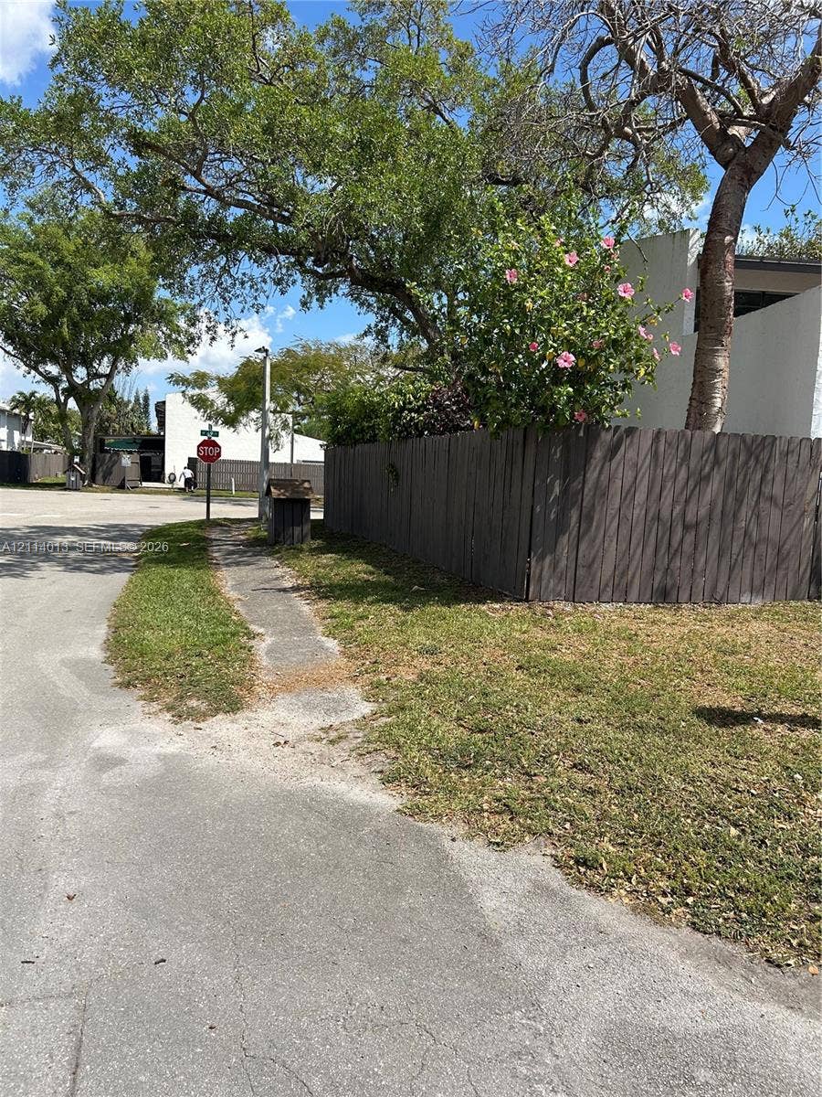 11005 SW 70th Terrace, Miami, Miami, FL 33173 Photo 5