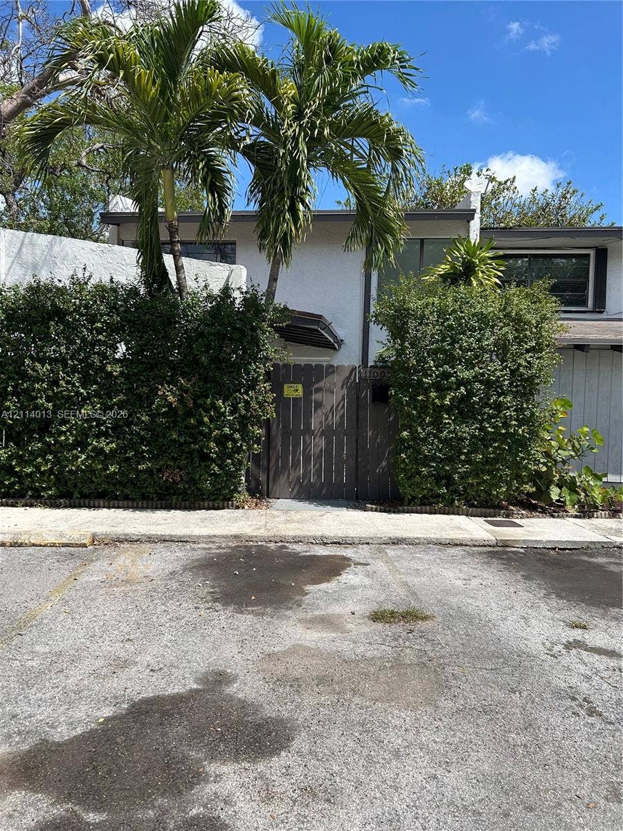 11005 SW 70th Terrace, Miami, Miami, FL 33173 Photo 2