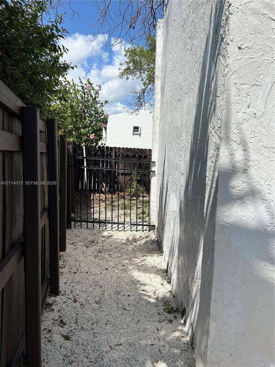 11005 SW 70th Terrace, Miami, Miami, FL 33173 Photo 12