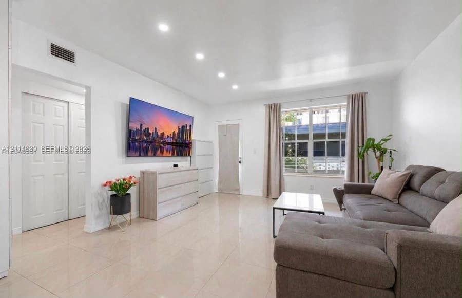 Property photo for 8550 Byron Avenue, #2H, Miami Beach, FL