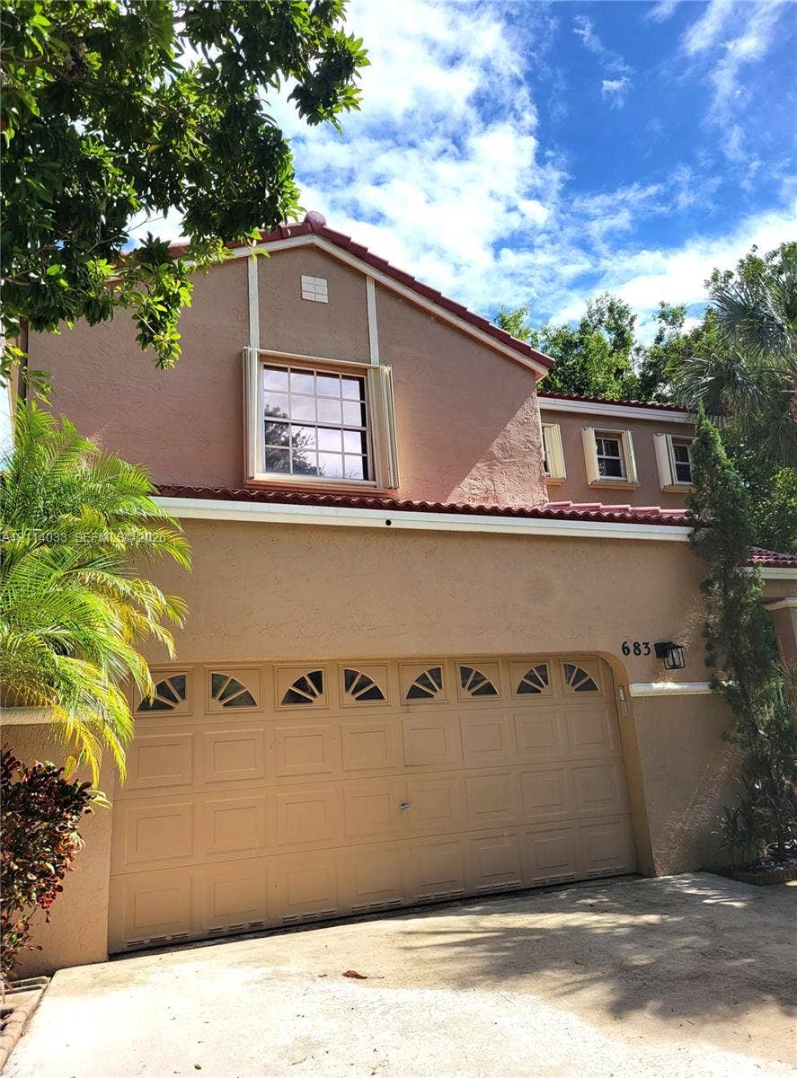Property photo for 683 NW 88th Drive, Coral Springs, FL