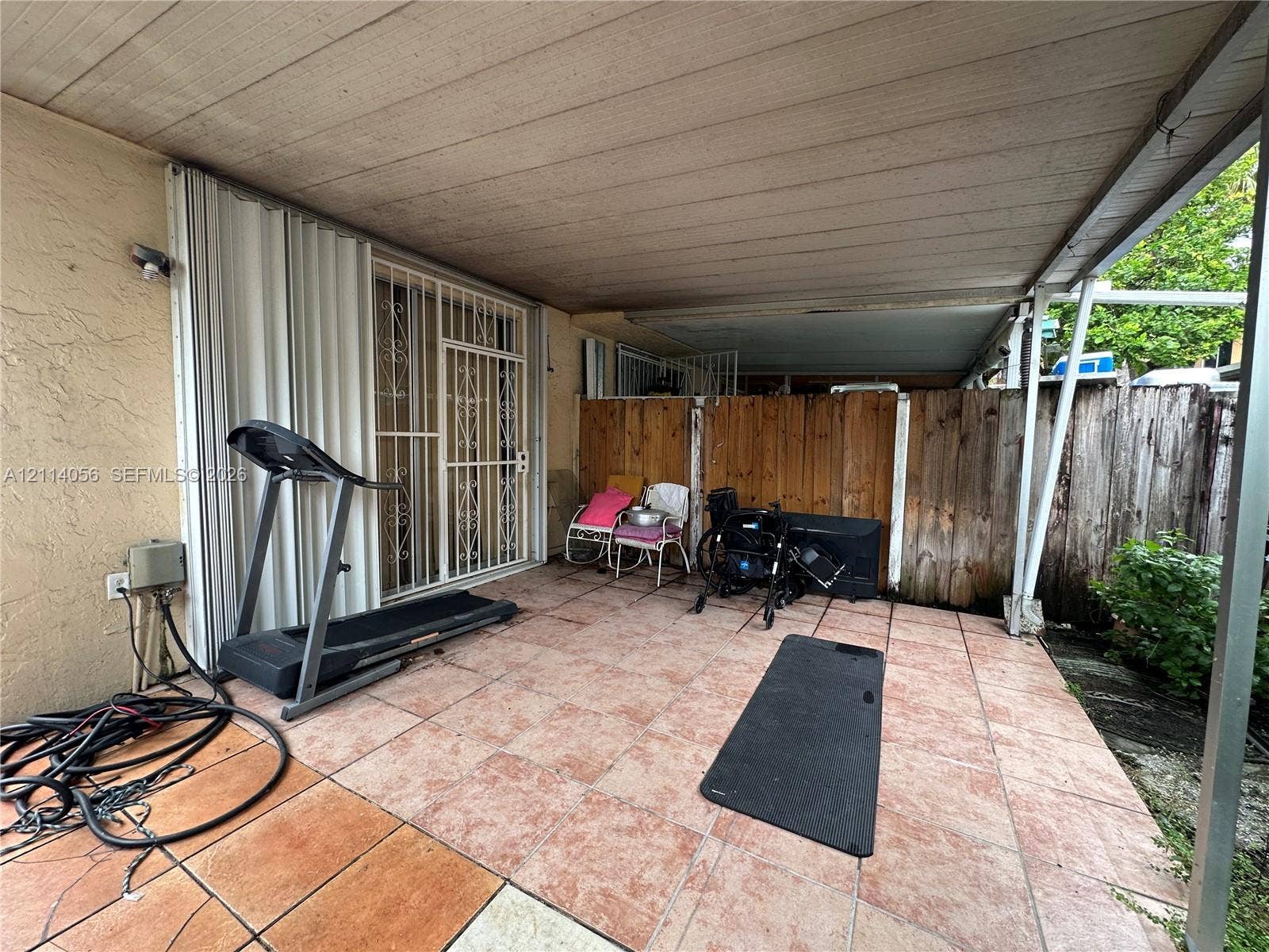 1103 W 39th Terrace, #20, Hialeah, Hialeah, FL 33012 Photo 14