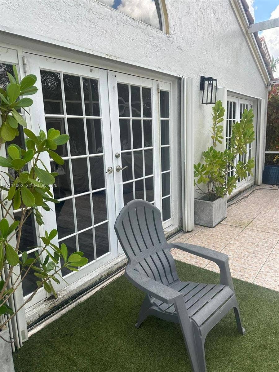 Weston, Weston, FL 33326 Photo 5