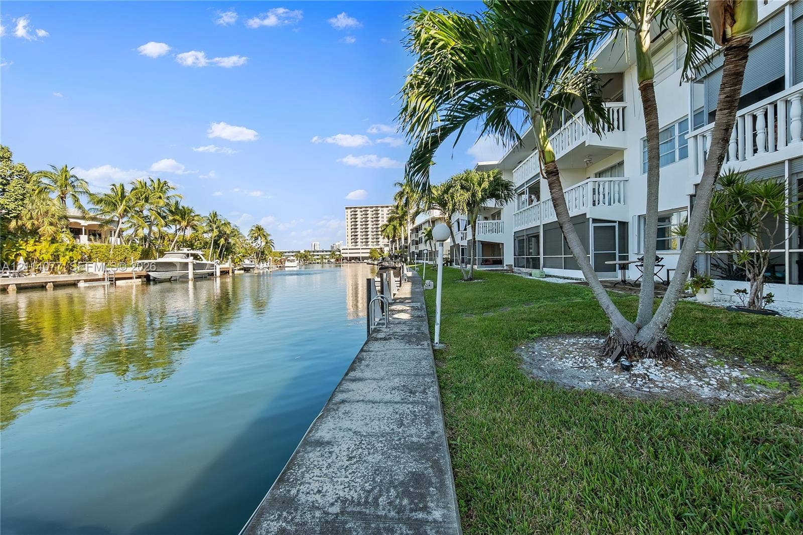 465 Paradise Isle Boulevard, #206, Hallandale Beach, Hallandale Beach, FL 33009 Photo 16
