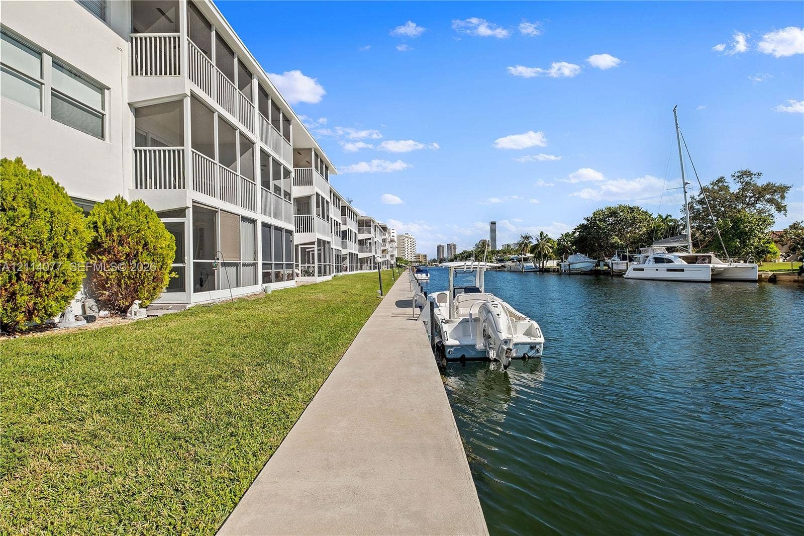465 Paradise Isle Boulevard, #206, Hallandale Beach, Hallandale Beach, FL 33009 Photo 17