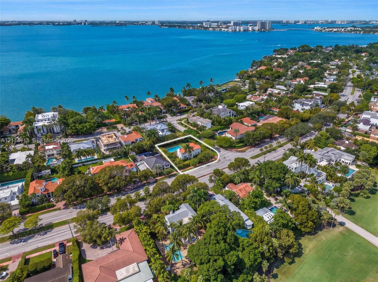 5386 Alton Road, Miami Beach, FL 33140 Aerial perspective on the Biscayne Bay Side