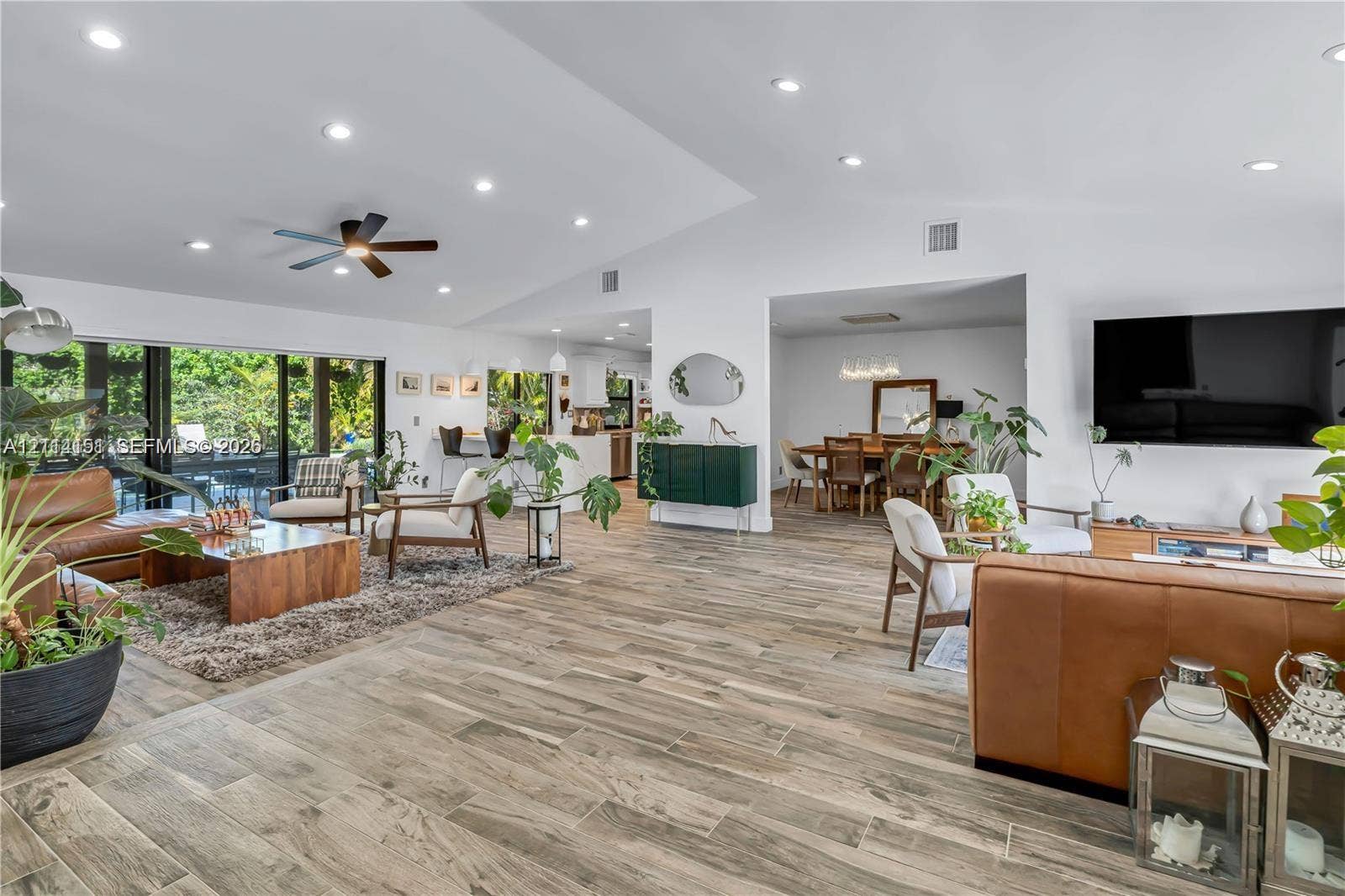 672 NW 100th Way, Coral Springs, FL 33071 Photo 16