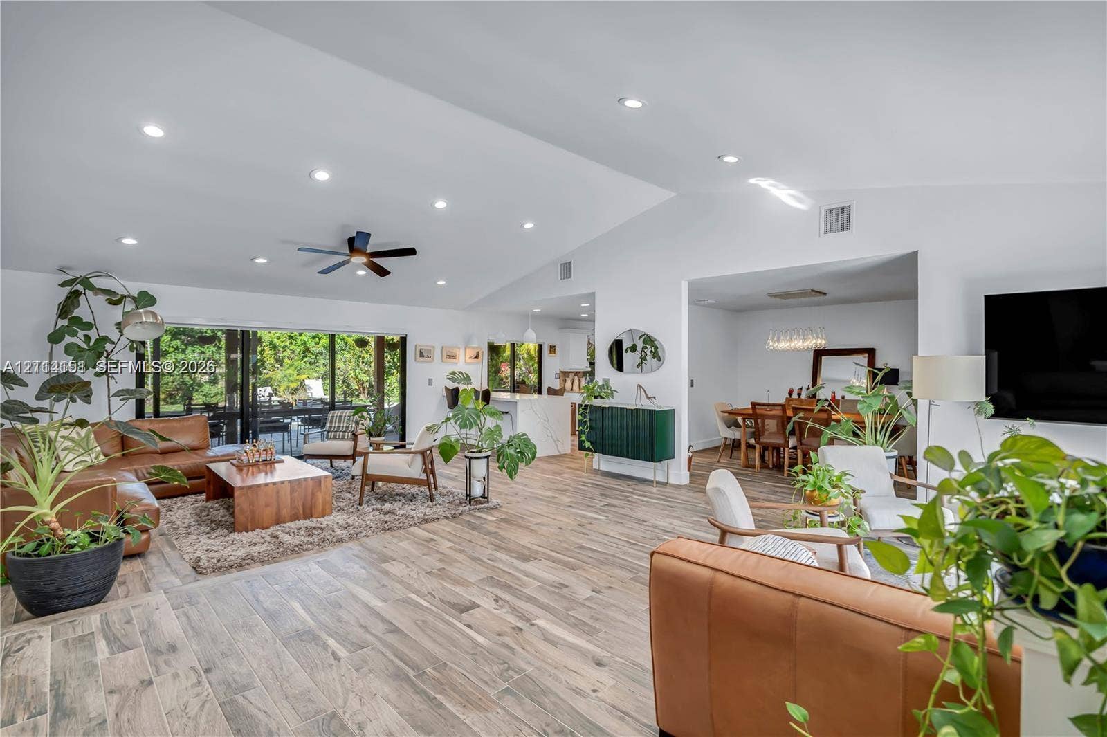 672 NW 100th Way, Coral Springs, FL 33071 Photo 10