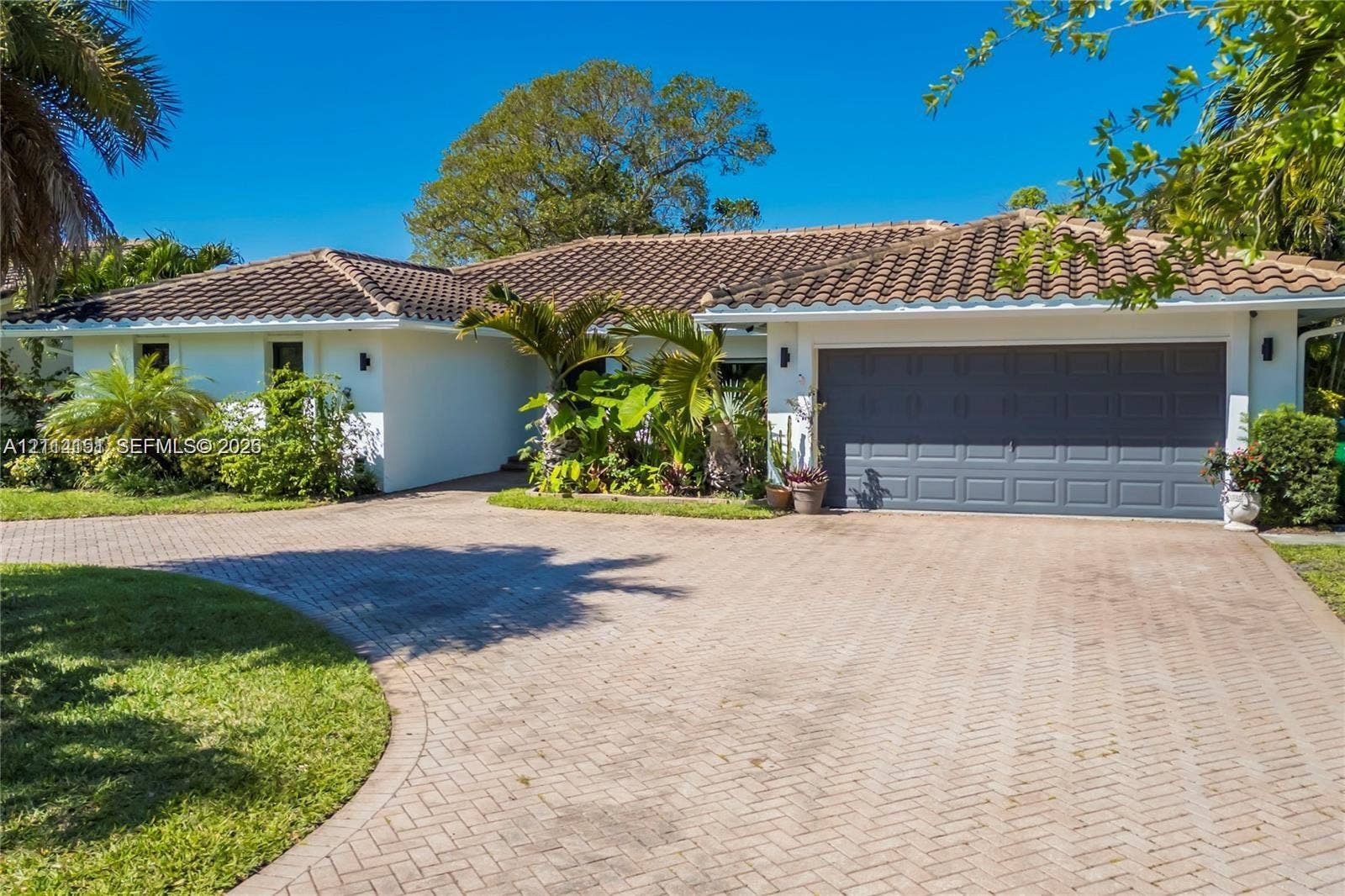 672 NW 100th Way, Coral Springs, FL 33071 Photo 1